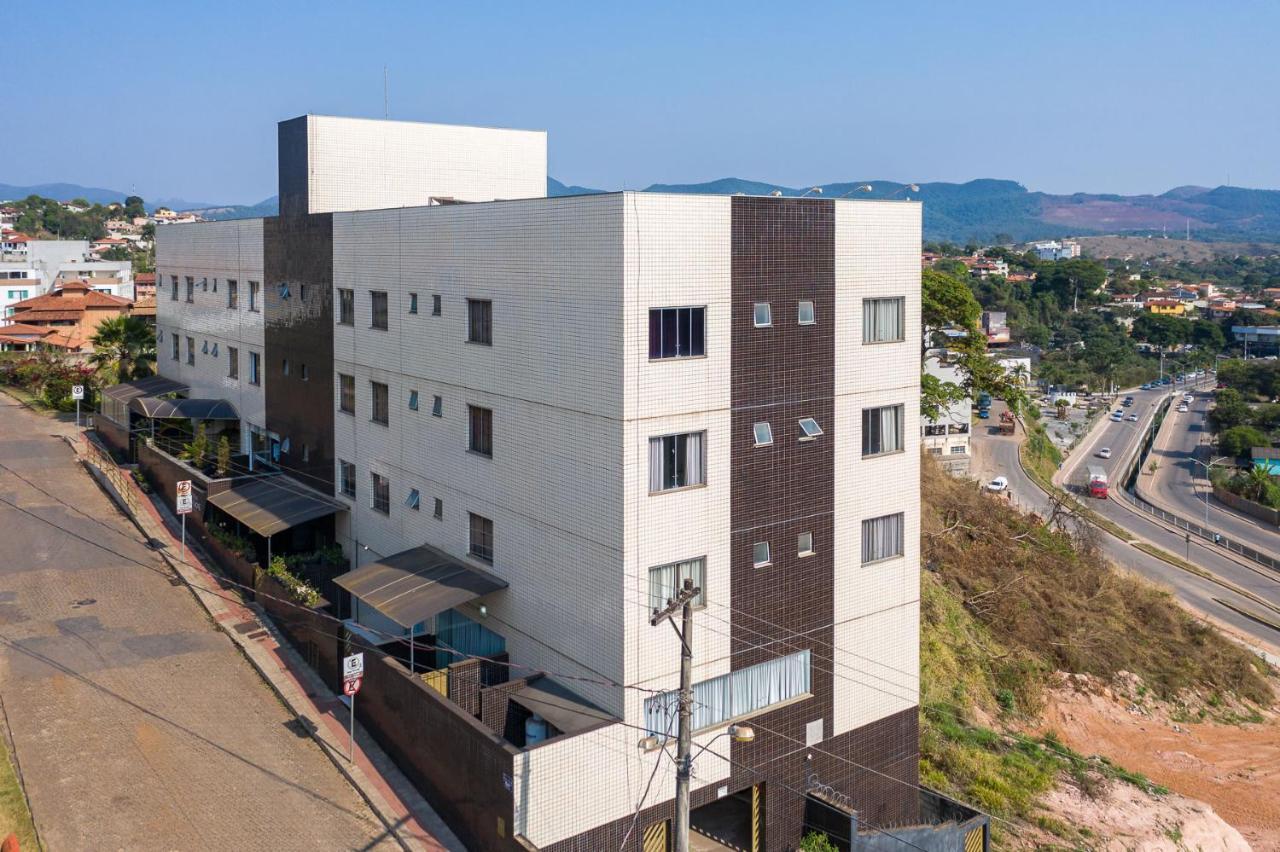 Ville De Montagne Hotel ブルマジーニョ エクステリア 写真