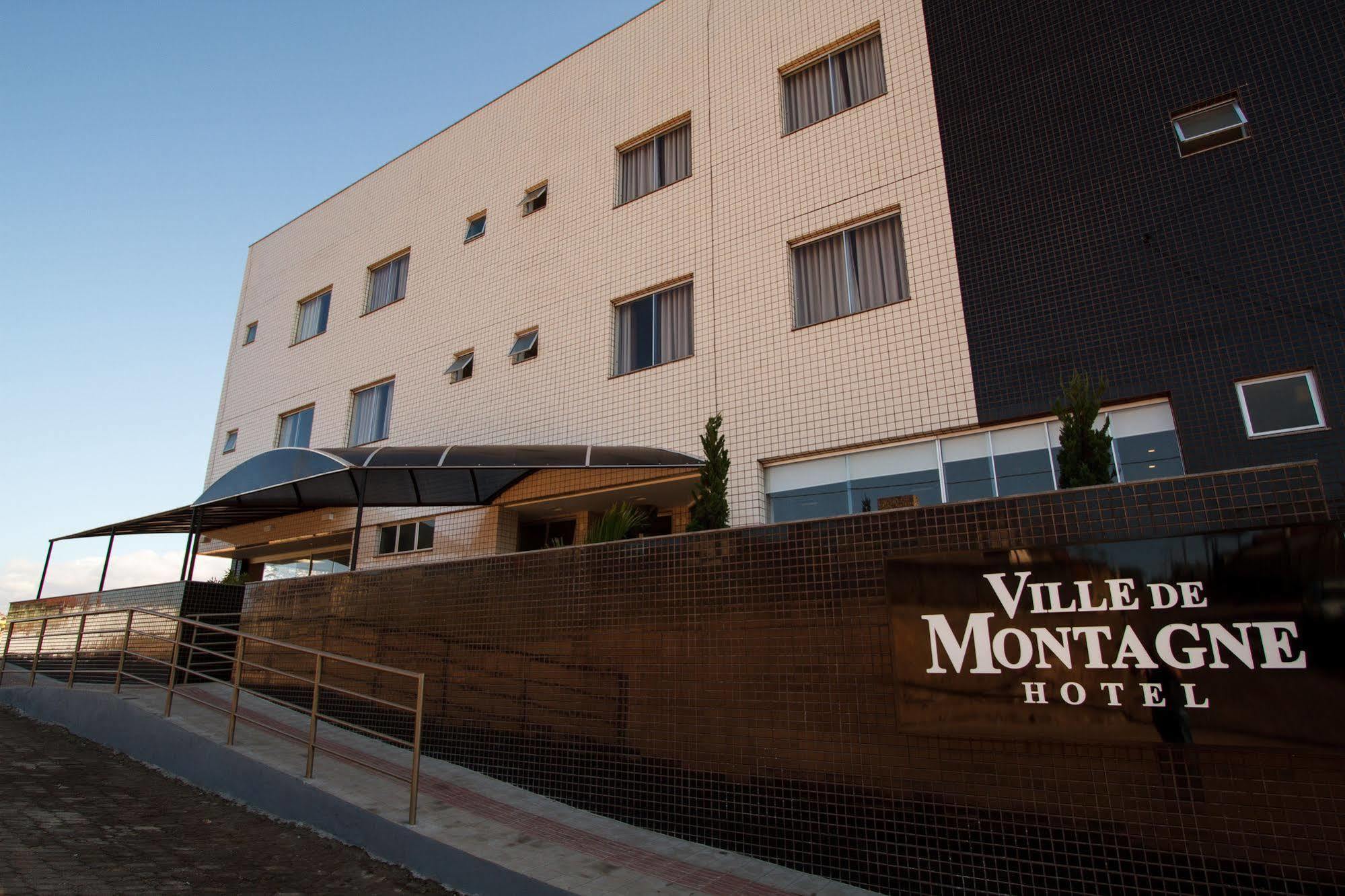 Ville De Montagne Hotel ブルマジーニョ エクステリア 写真